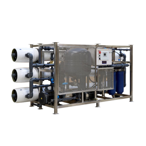 מערכת אוסמוזה הפוכה תעשייתית 6000 ליטר שעה, משאבת לחץ GRUNDFOS, ממברנות אוסמוזה לספיקות גבוהות בתאי לחץ FRP, חיסכון במים לתעשיית המזון ושירותי שטיפת רכבים.